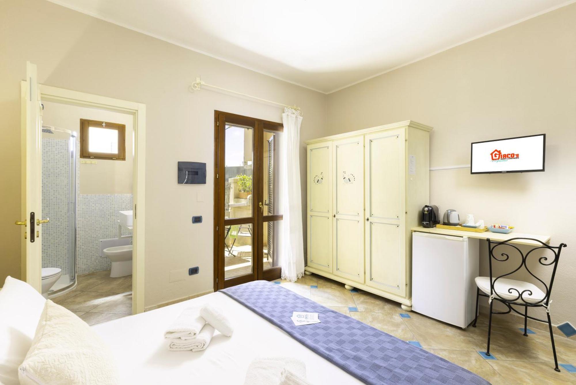 Giaco'S Rooms Villasimius Exterior foto