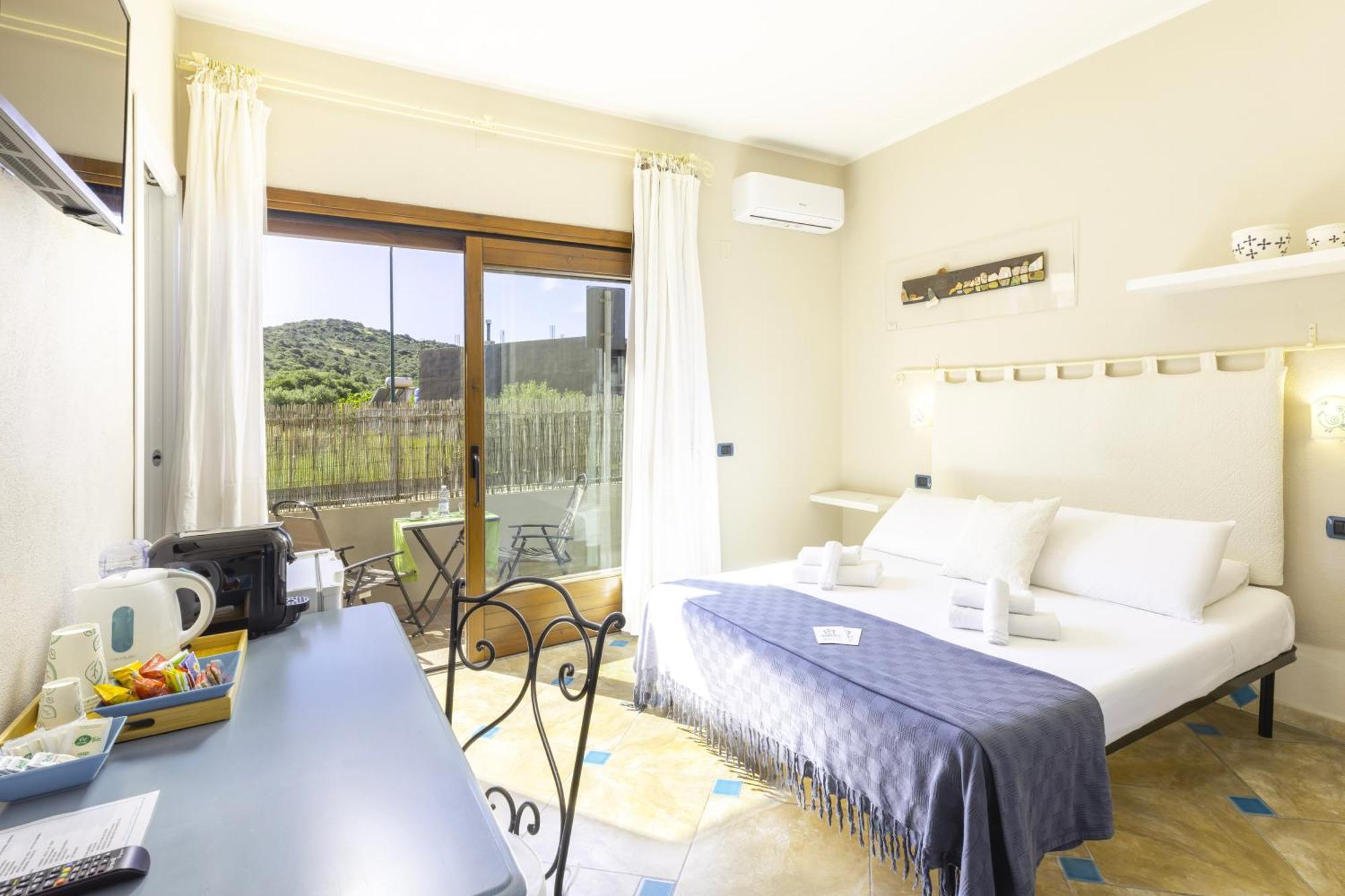 Giaco'S Rooms Villasimius Exterior foto